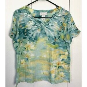 Alfred Dunner Womans Spring Green Pullover Shirt Embellished  Sz M